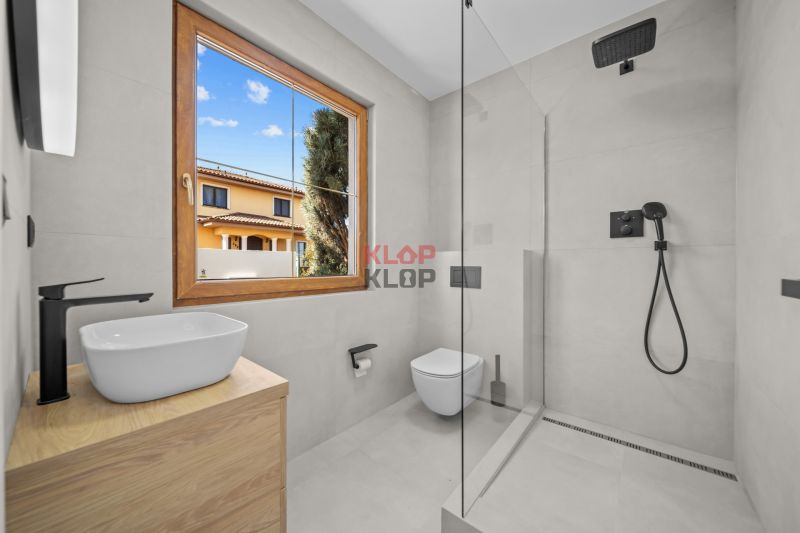 Prenajmite si MODERNÝ 5i RD v NADŠTANDARDE s KRBOM, JAZIERKOM
