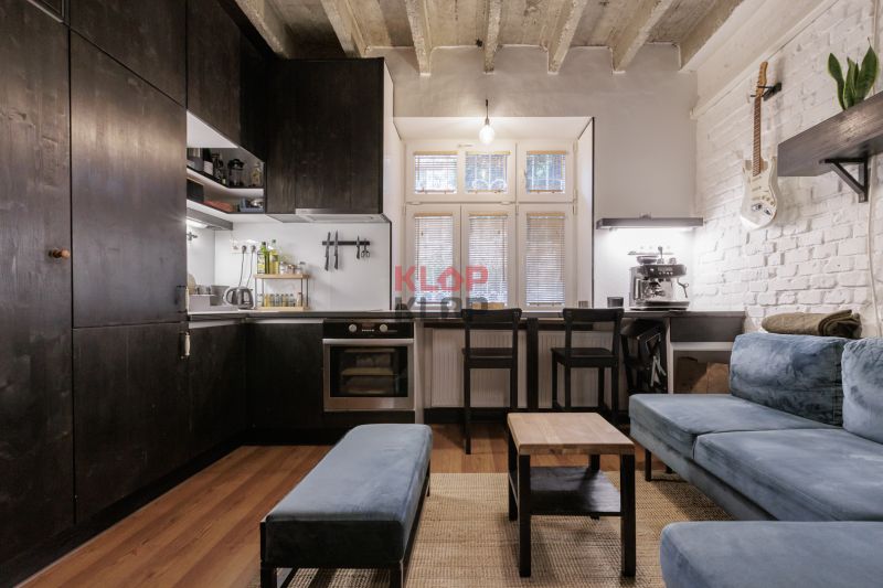 predaj garsónka 1 izbový byt staré mesto výnimočný airbnb rekonštrukcia záhrada šoltésovej realitná kancelária klopklop