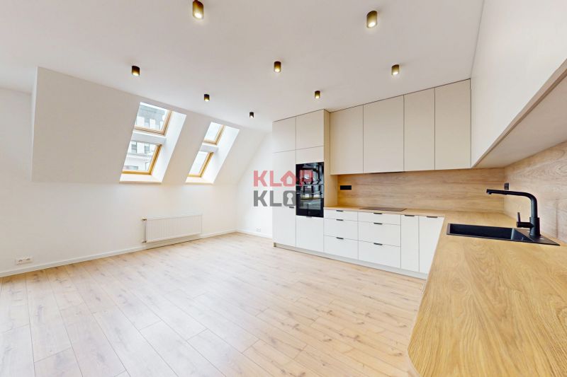 predaj mezonet 5 izbový byt loft staré mesto bratislava klemensova kompletná rekonštrukcia terasa