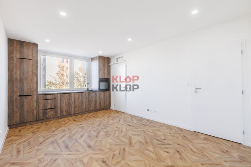 predaj 2 izbový byt kompletná rekonštrukcia bratislava karlova ves adámiho ulica realitná kancelária klopklop klop klop