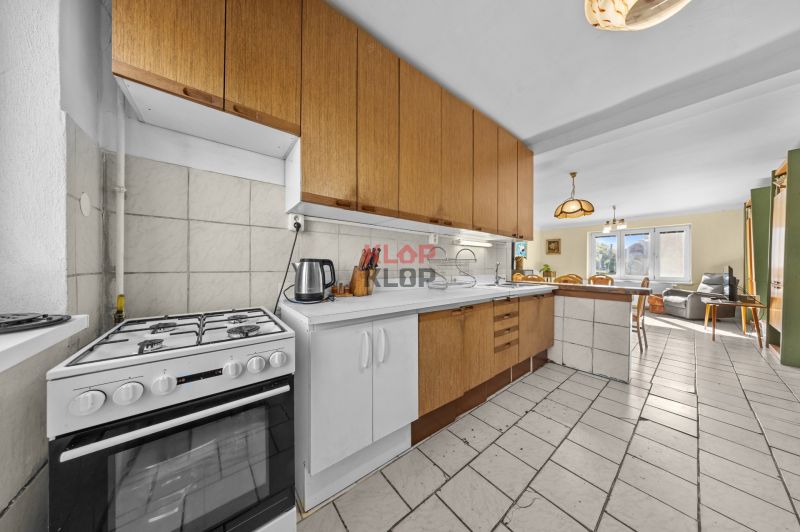 Kúpte si SKVELÝ 4i RD na VEĽKOM 1306 m² POZEMKU s MOŽNOSŤOU VÝSTAVBY