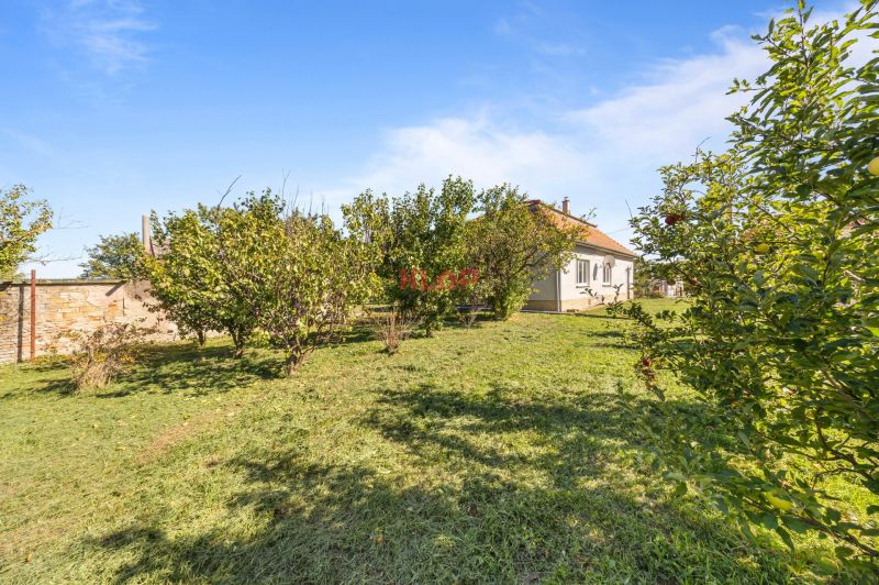 Kúpte si SKVELÝ 4i RD na VEĽKOM 1306 m² POZEMKU s MOŽNOSŤOU VÝSTAVBY