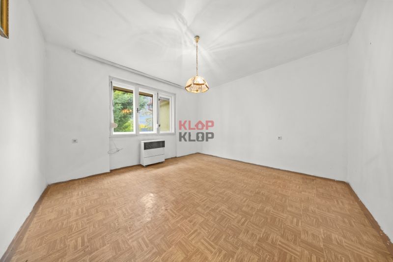 Kúpte si 2 RD (4i + 2i) na ÚCHVATNOM POZ. 4196 m², s BOHATÝM ZÁZEMÍM 