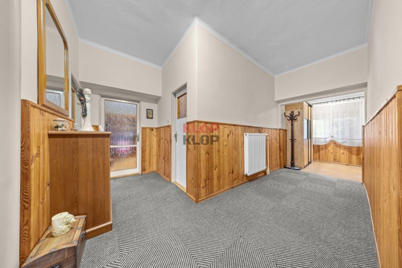 Kúpte si 2 RD (4i + 2i) na ÚCHVATNOM POZ. 4196 m², s BOHATÝM ZÁZEMÍM 