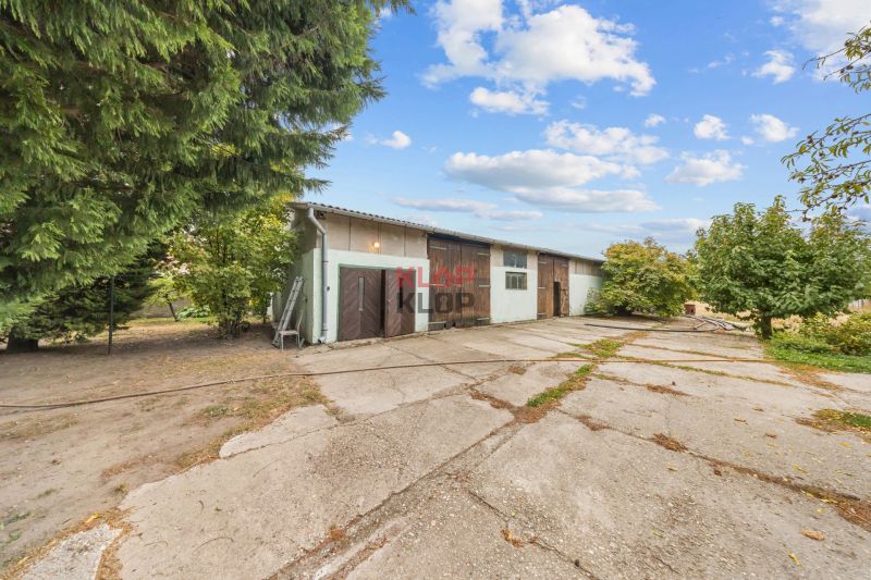 Kúpte si 2 RD (4i + 2i) na ÚCHVATNOM POZ. 4196 m², s BOHATÝM ZÁZEMÍM 